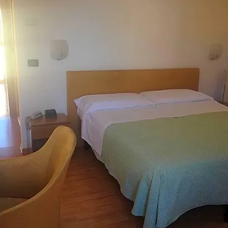 Terme Belvedere מלון אבנו טרמה