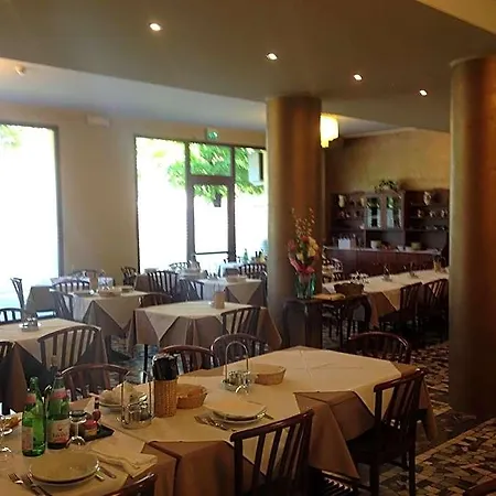 Terme Belvedere 2* אבנו טרמה