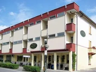 Terme Belvedere ホテル